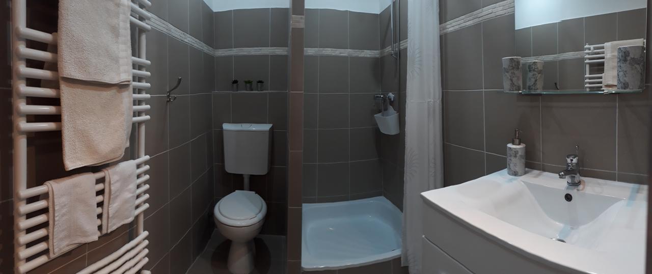 Hedi Vendeghaz Apartment *