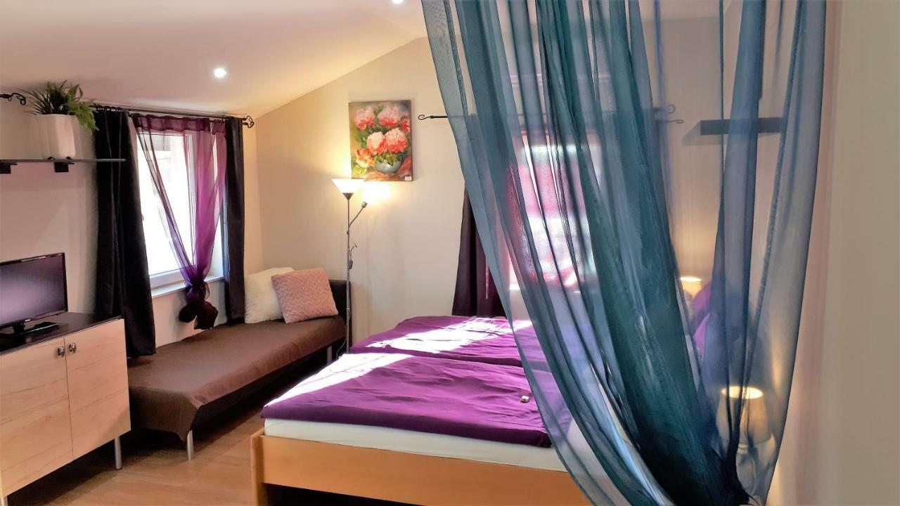 Hedi Vendeghaz Apartment *